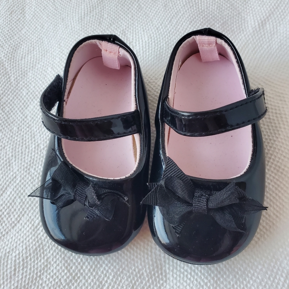 Black Patent Skimmer Soft Sole Crawling Shoe with Bow and Hook and Loop (Velcro)